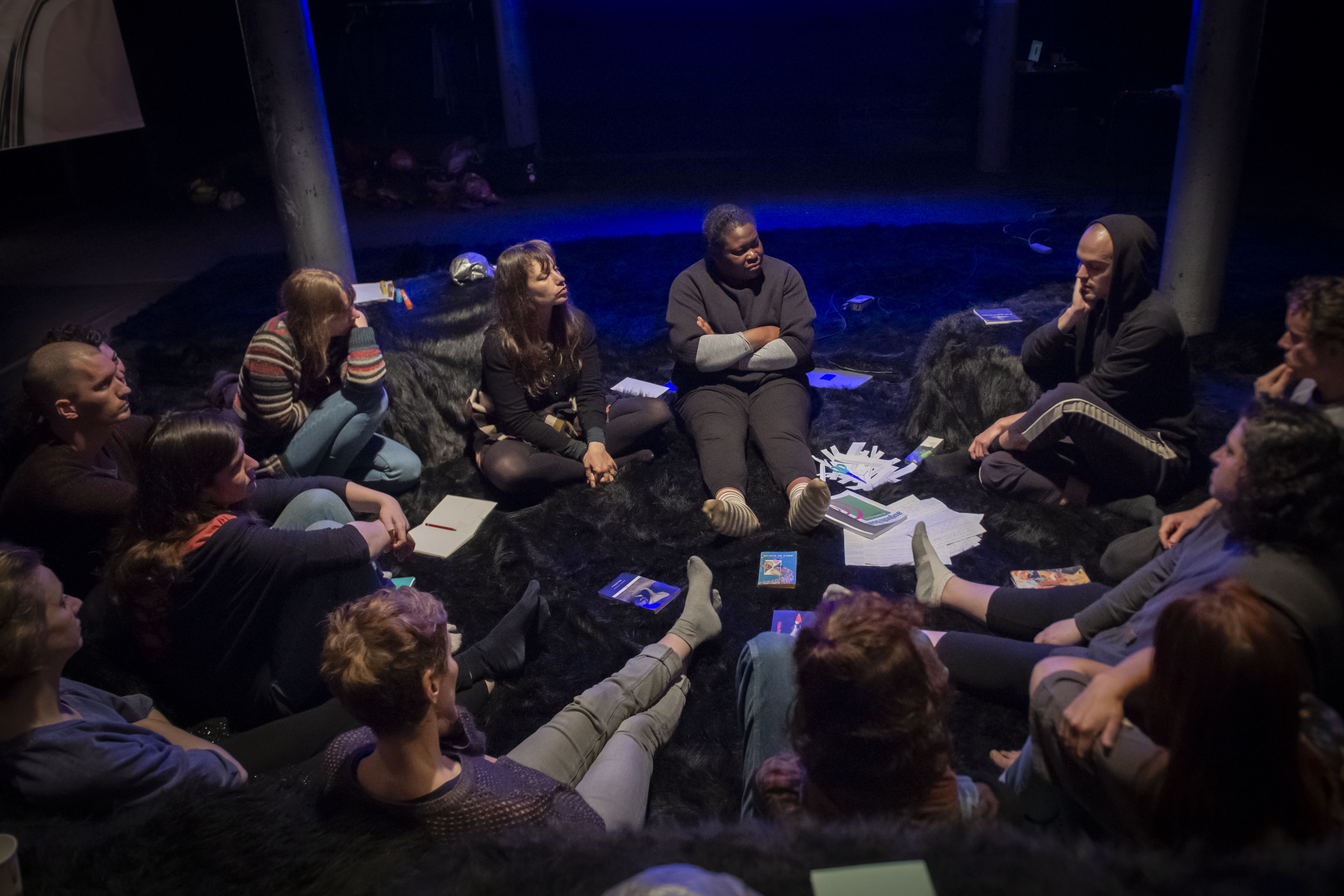 School of darkness, atelier de Sepake Angiama en 2019 (image : Bea Borgers)